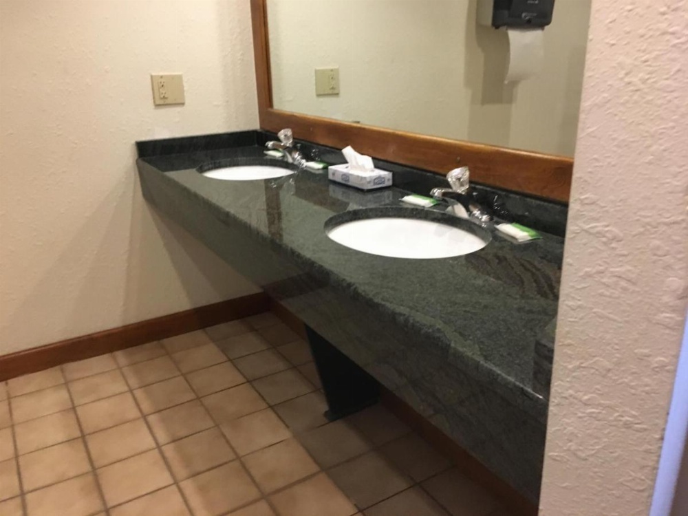 Landmark Motor Inn Image 34