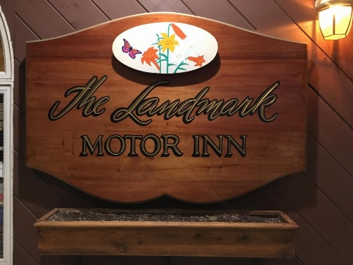 Landmark Motor Inn image 40