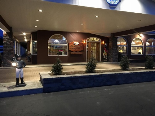 Landmark Motor Inn image 48